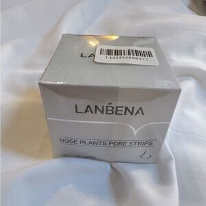 NWT Brand new in sealed box Lanbena Nose plants pore strips 1.05oz